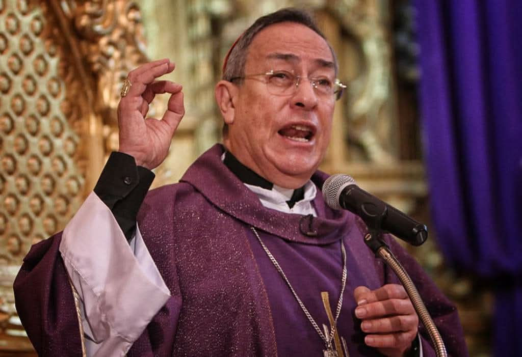 Cardenal Óscar Andrés Rodríguez alerta sobre dictadores ambiciosos y el poder desmedido
