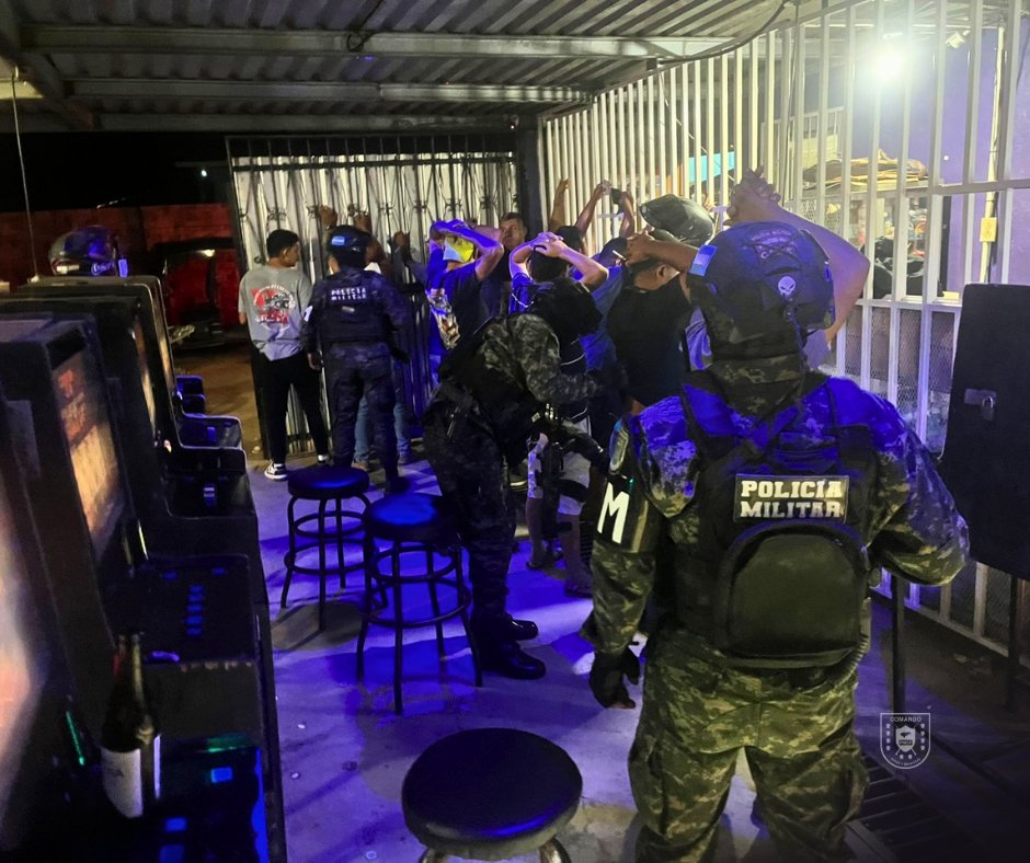 FFAA y PMOP intensifican operativos nocturnos en sectores estratégicos del país