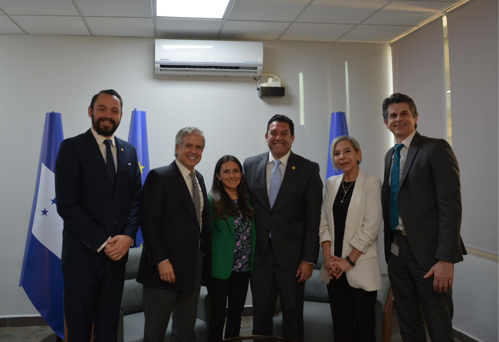 Alcalde del Distrito Central se reúne con embajador de la Unión Europea para abordar temas de cooperación