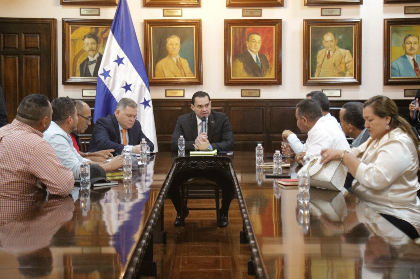 Congreso Nacional analiza medidas de financiamiento para reactivar al sector agropecuario del sur