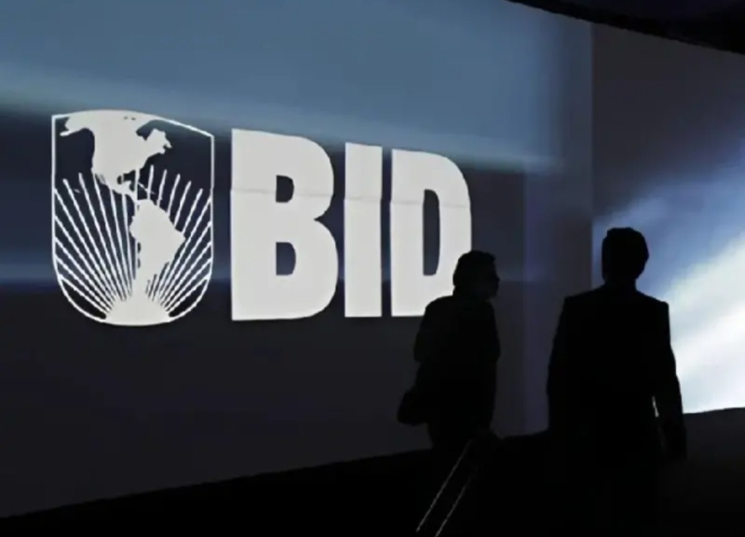 Honduras y el BID amplían acuerdos para educación, seguridad, justicia y proyectos estratégicos