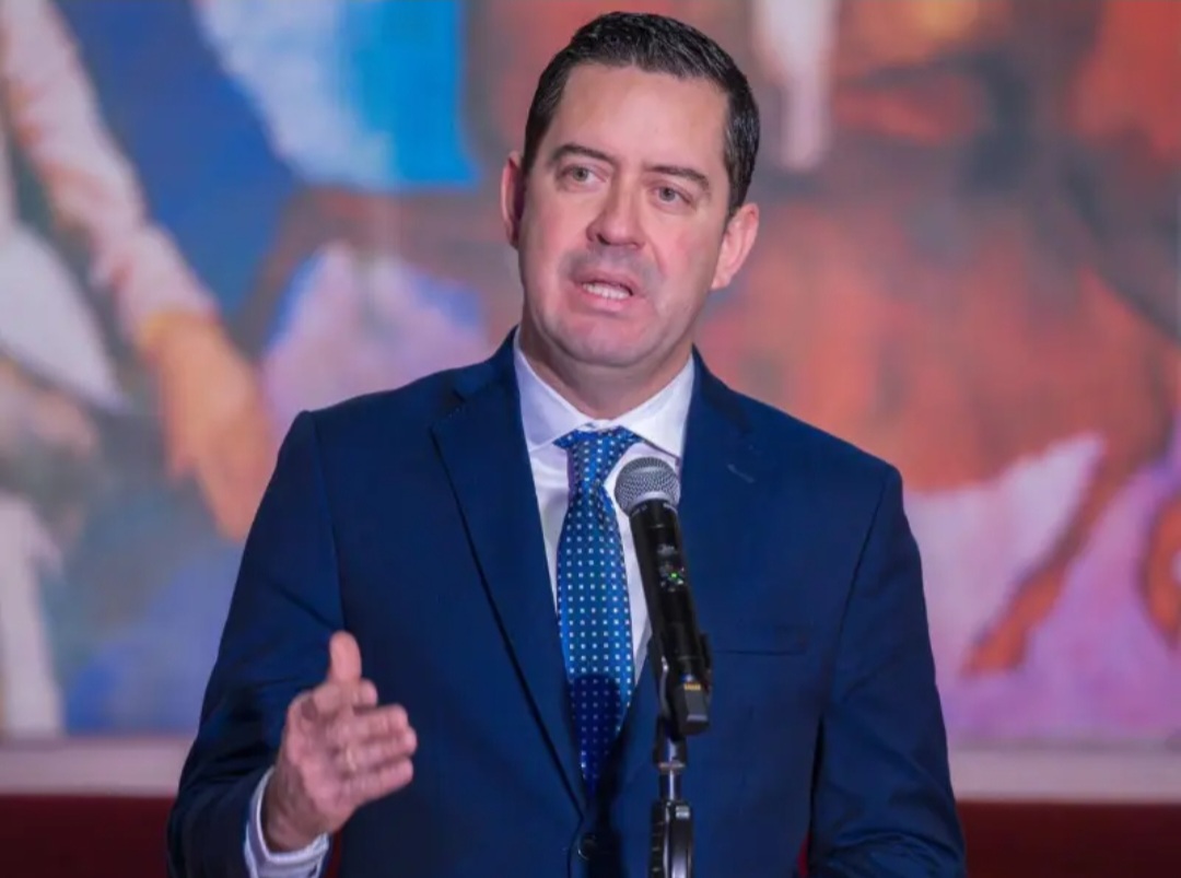 Gobierno confirma despidos de empleados públicos para reducir el aparato estatal