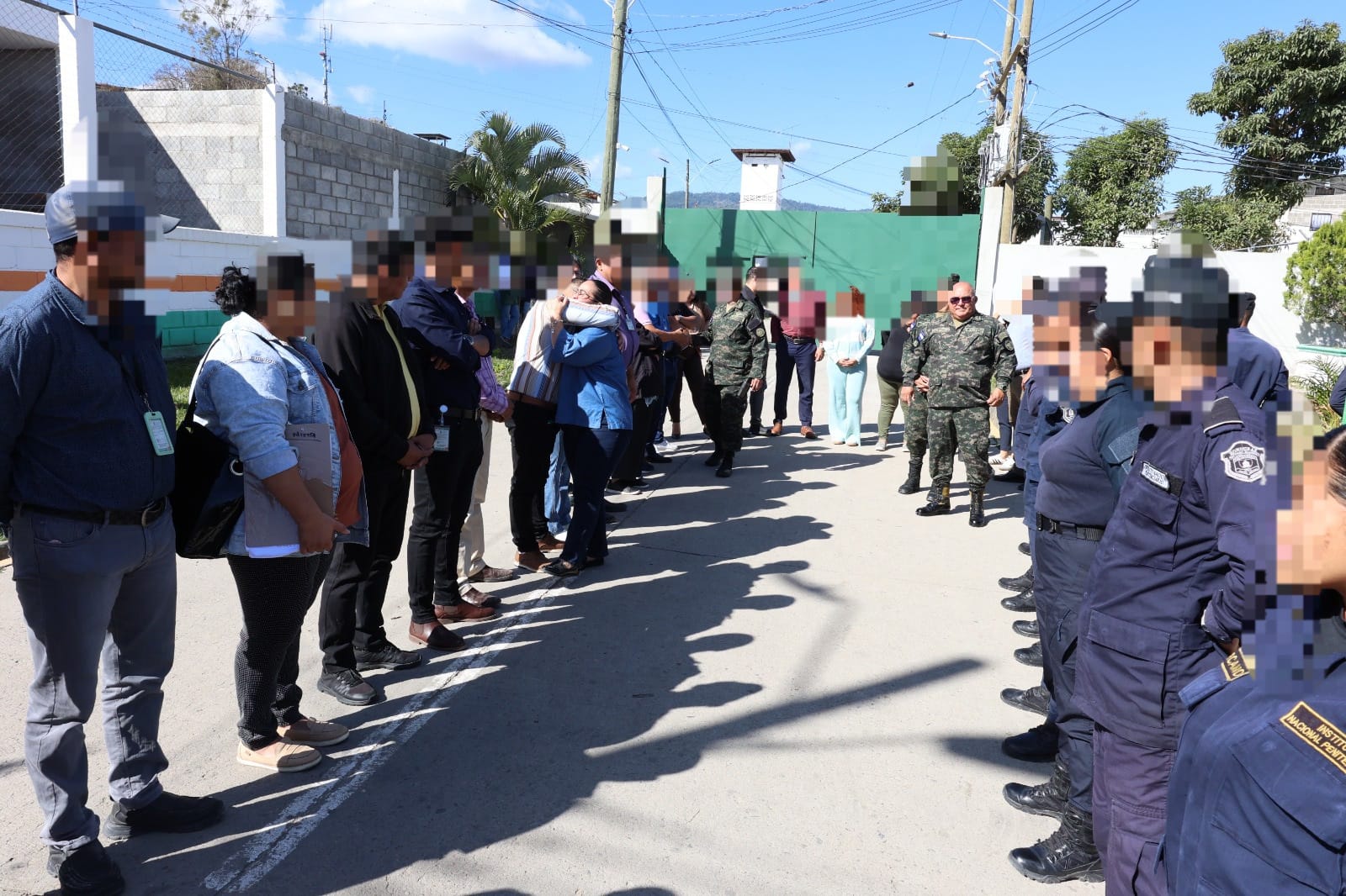 Emotiva ceremonia de despedida a Clase Penitenciaria II por 25 años de servicio en el INP