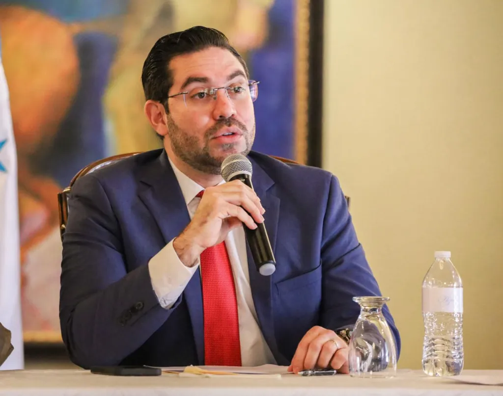 Jorge Cálix pide más espacios para liberales en el gobierno y llama a la unidad partidaria