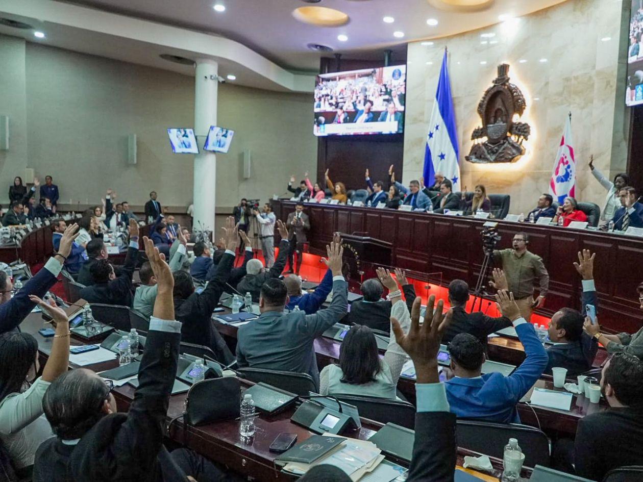 Corte Suprema reafirma que el Congreso no puede sustituir la reforma constitucional mediante interpretación de leyes