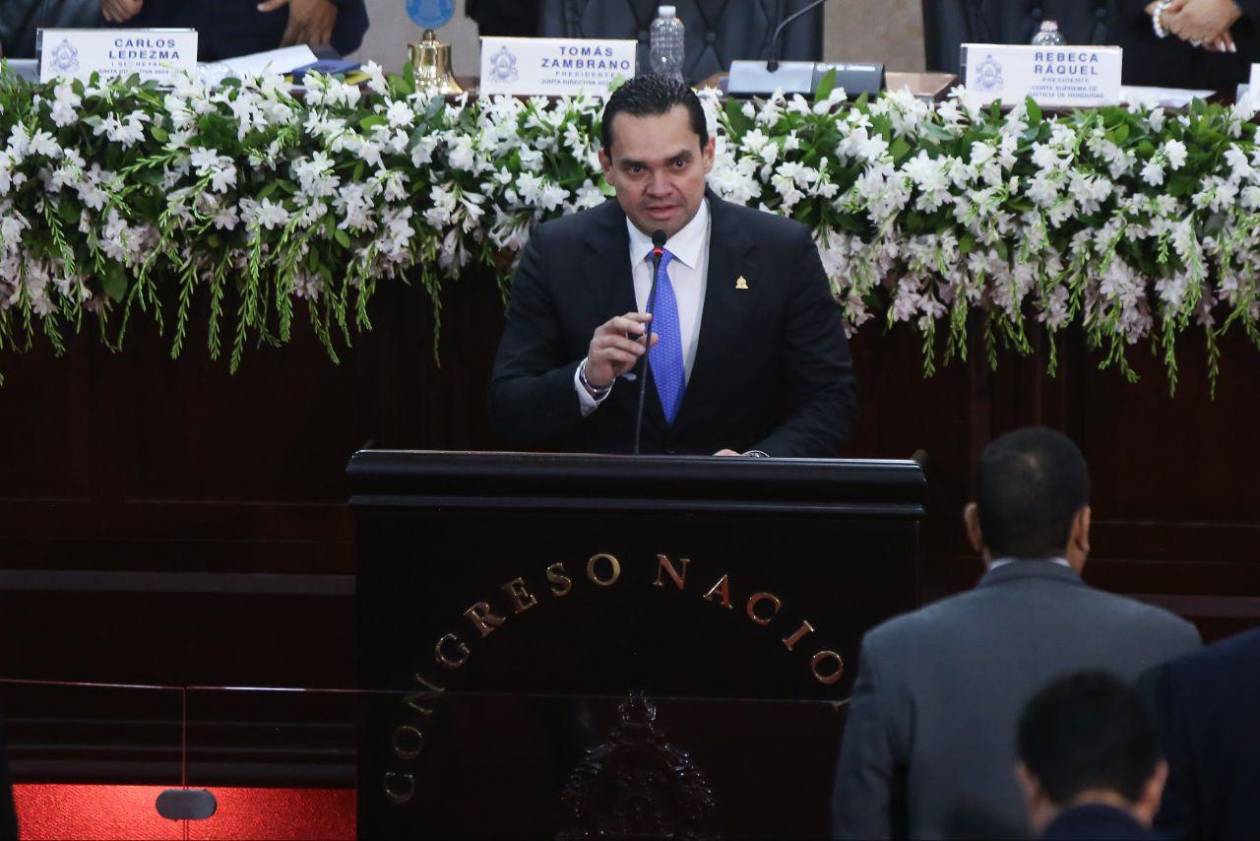 Tomás Zambrano promete un Congreso de “puertas abiertas” y llama al diálogo nacional