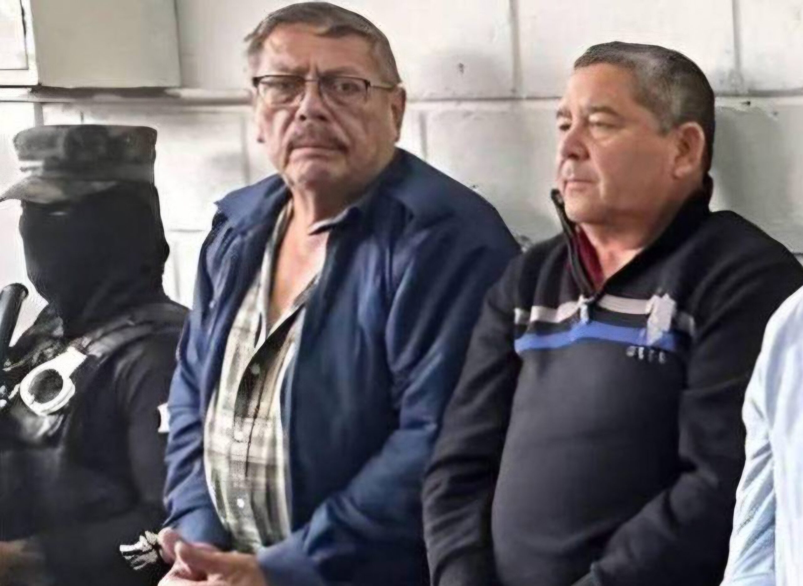 Familias de generales retirados acusados por la muerte de Issis Obed exigen justicia y libertad en carta pública