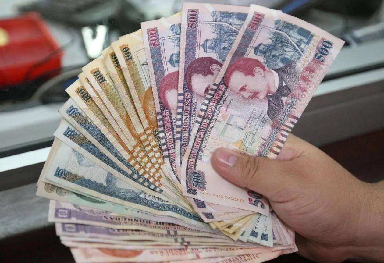 Gobierno activará negociación del salario mínimo 2026 tras meses de atraso