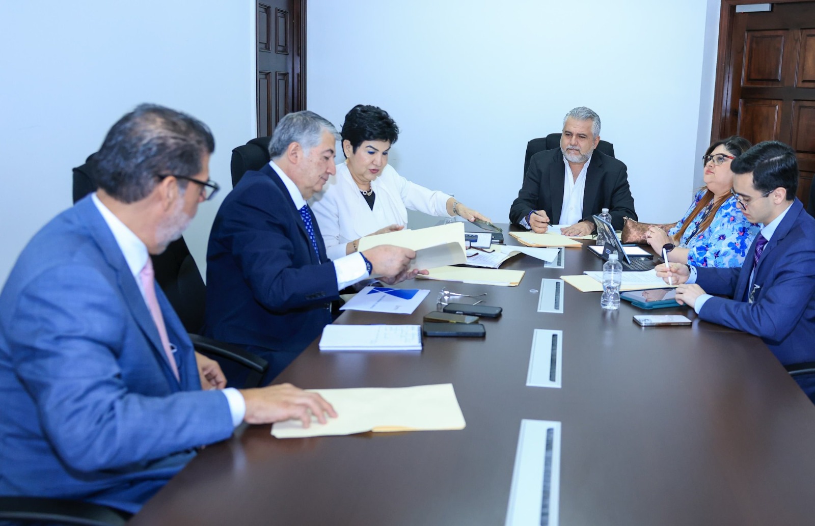 Gobierno reactiva el Consejo Nacional Logístico para fortalecer la competitividad del país