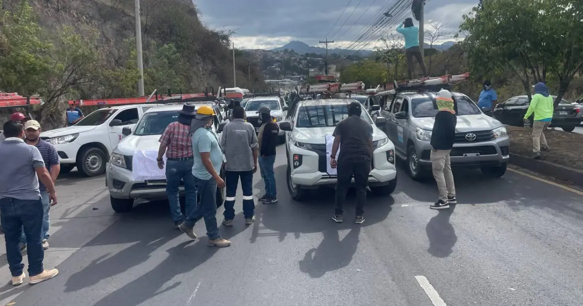 Gobierno anuncia pago a 1,200 empleados del PNRP tras protestas en zona norte