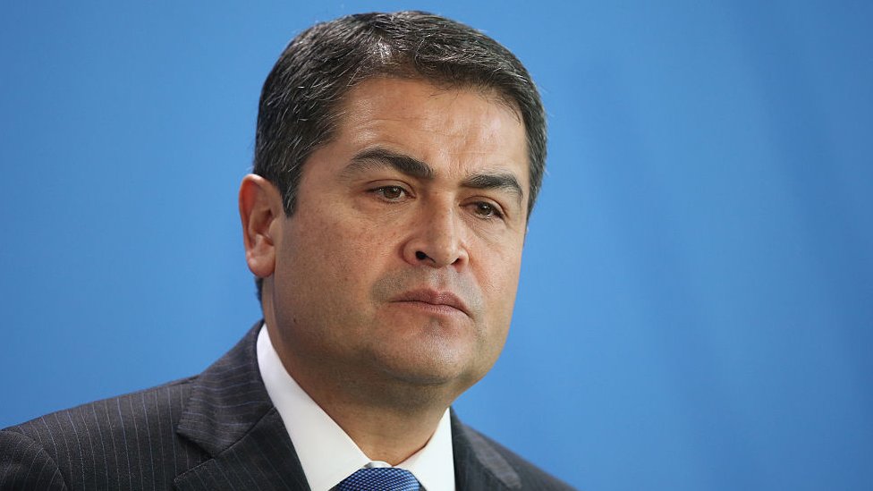 Orden de captura contra expresidente Juan Orlando Hernández sigue vigente tras rechazo de solicitud de revocatoria