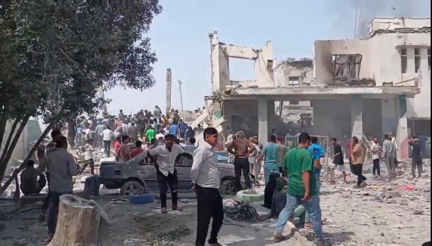 Ya son 148 los muertos tras bombardeo a escuela de niñas en Irán