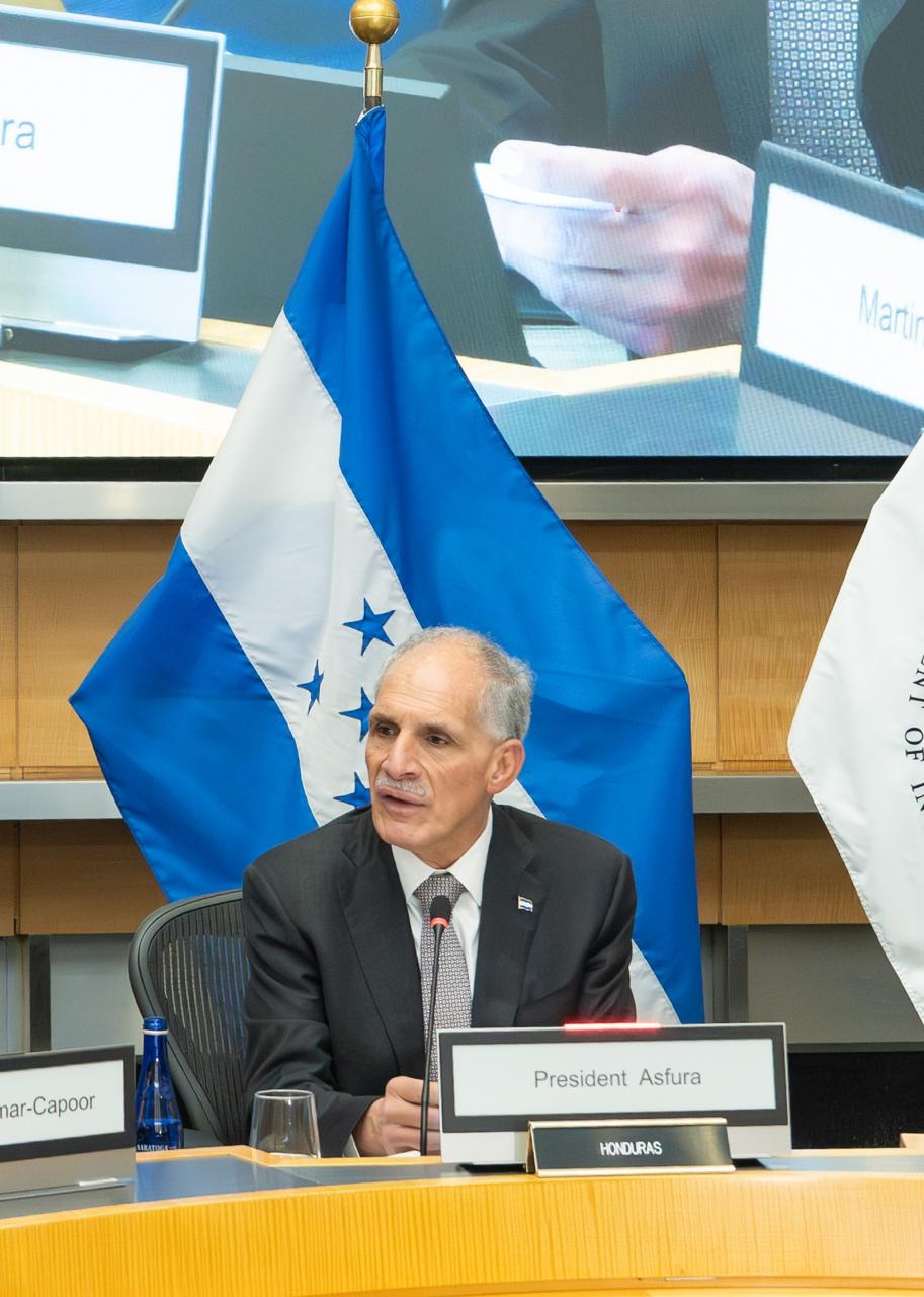 Honduras oficializa su regreso al CIADI tras firma del presidente Nasry Asfura en Washington