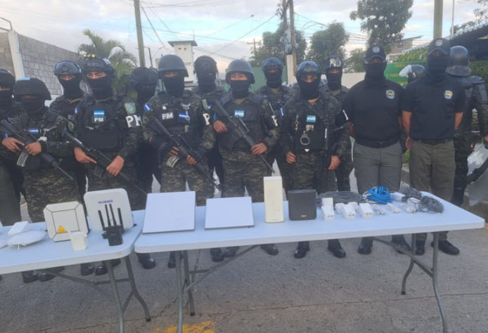 Autoridades intervienen cárceles y decomisan aparatos tecnológicos ilegales a nivel nacional