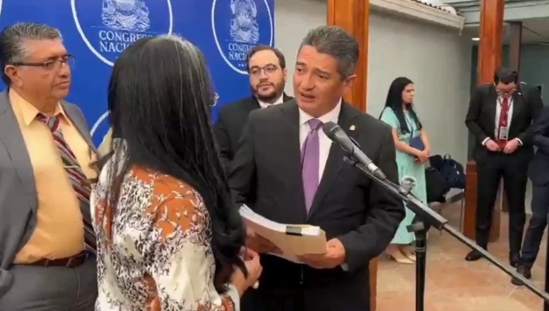 Transparencia en acción, Congreso entrega informe al CNA