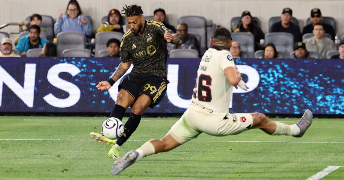 Alajuelense rescata empate 1-1 ante LAFC en la ida de los octavos de final de la Concacaf Champions Cup