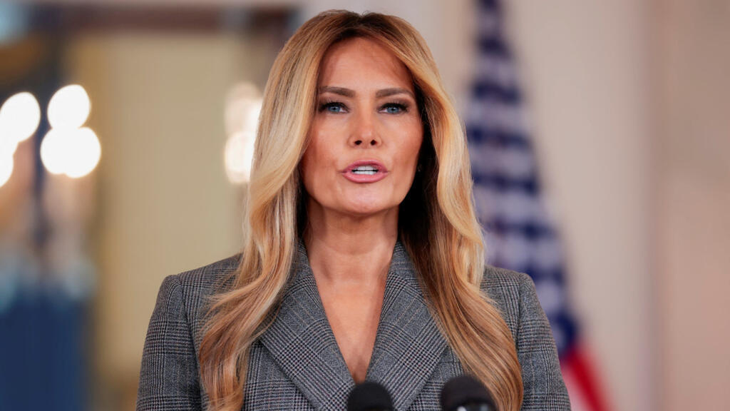 Melania Trump niega vínculo cercano con Epstein y Maxwell