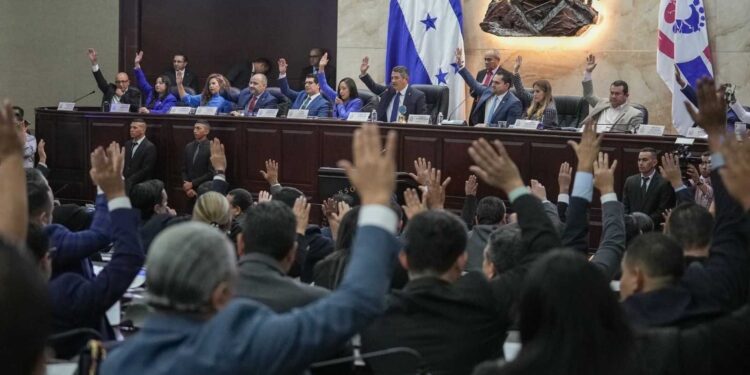 Diputados presentan múltiples proyectos en semana legislativa en el Congreso Nacional