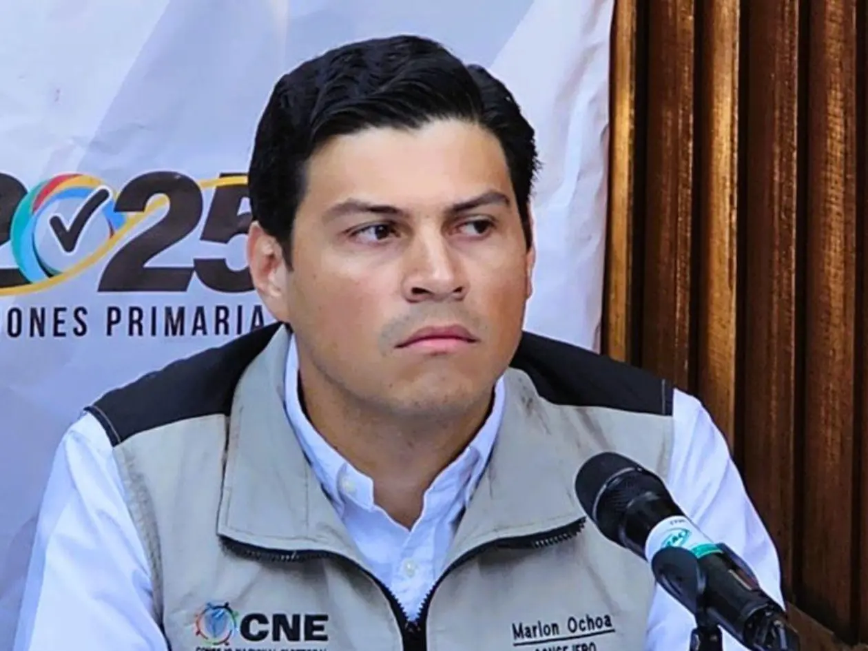 Marlon Ochoa no comparece a audiencia de juicio político en el Congreso Nacional