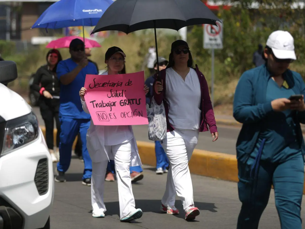 Salud condiciona cumplimiento de acuerdos con médicos a disponibilidad presupuestaria y llama a no afectar atención