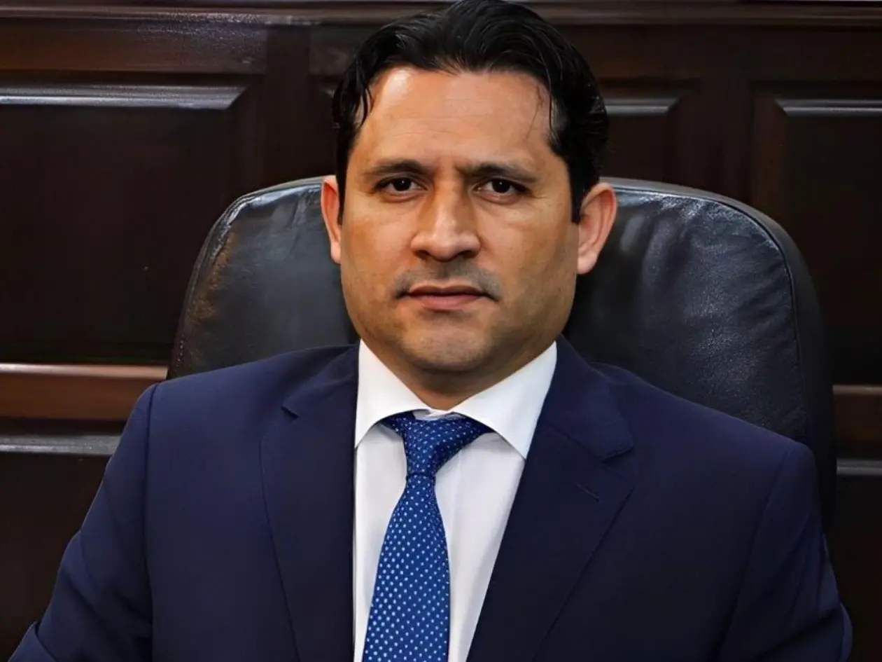 Mario Morazán y magistrados del TJE interponen amparo contra juicio político ante la CSJ